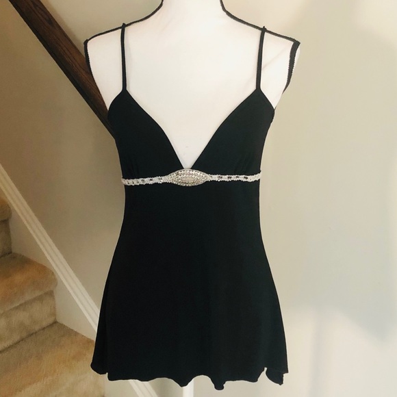 Step by Step Tops - VTG Glitzy deep v-neck stretchy tank